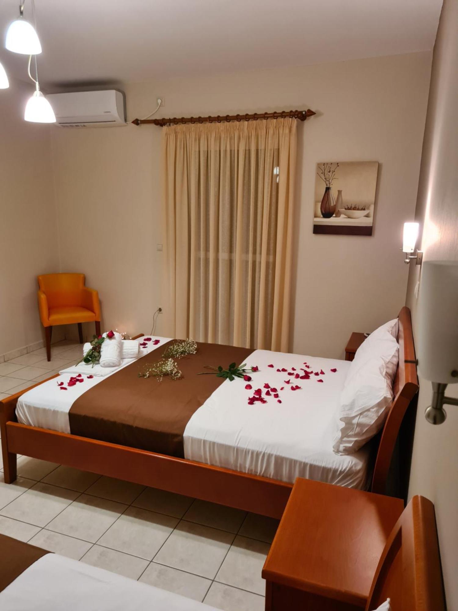 Manto Studios Tiros Ngoại thất bức ảnh